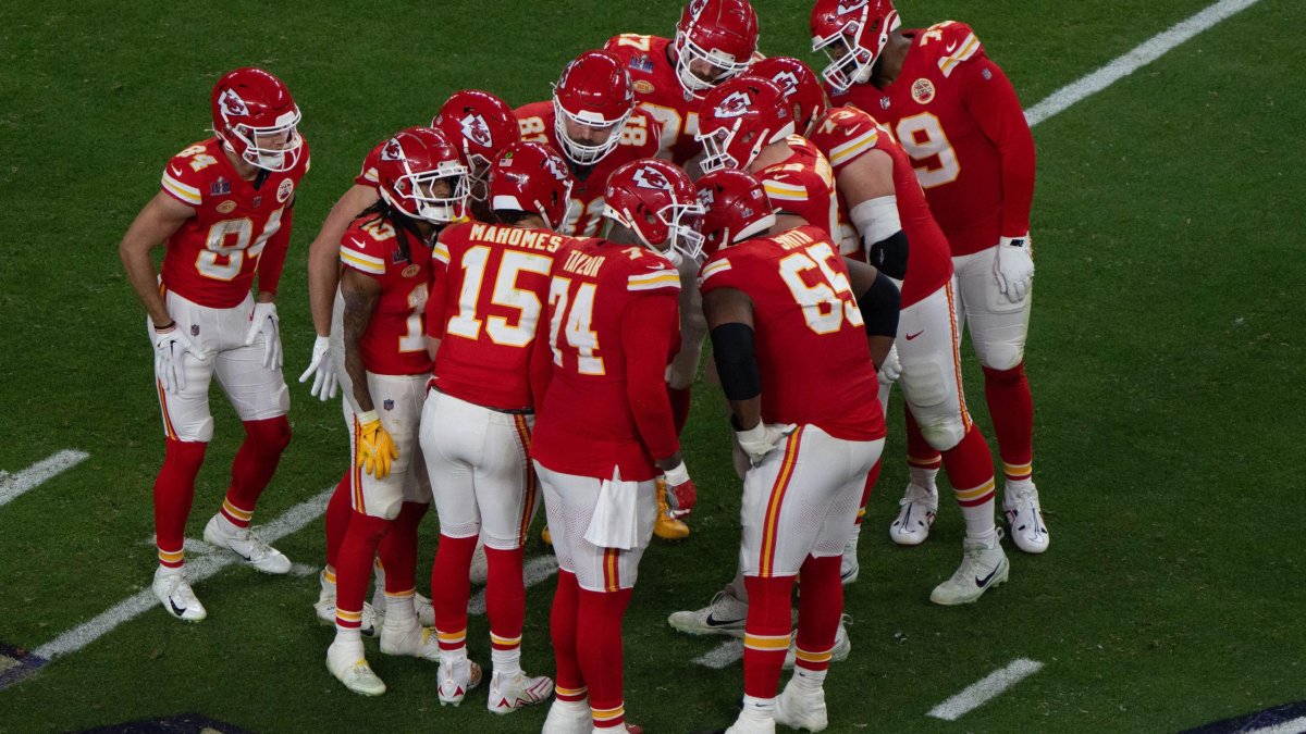 PFF's projected win totals for all 32 teams