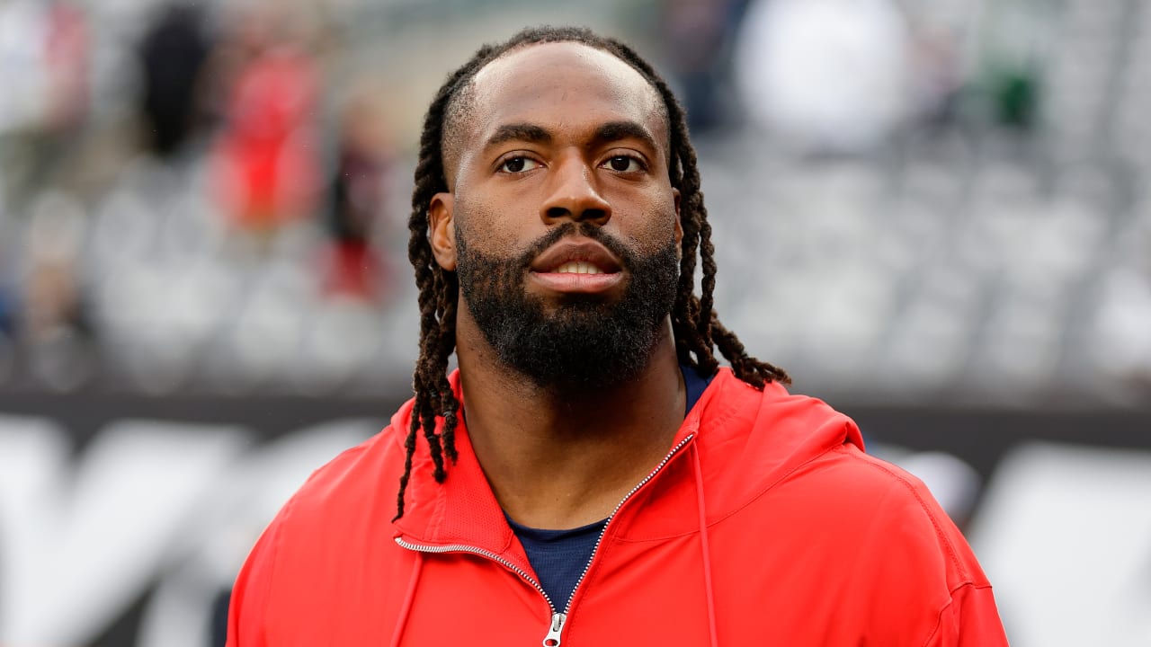Patriots OLB Matthew Judon appears to let frustrations show on sidelines amid contract impasse