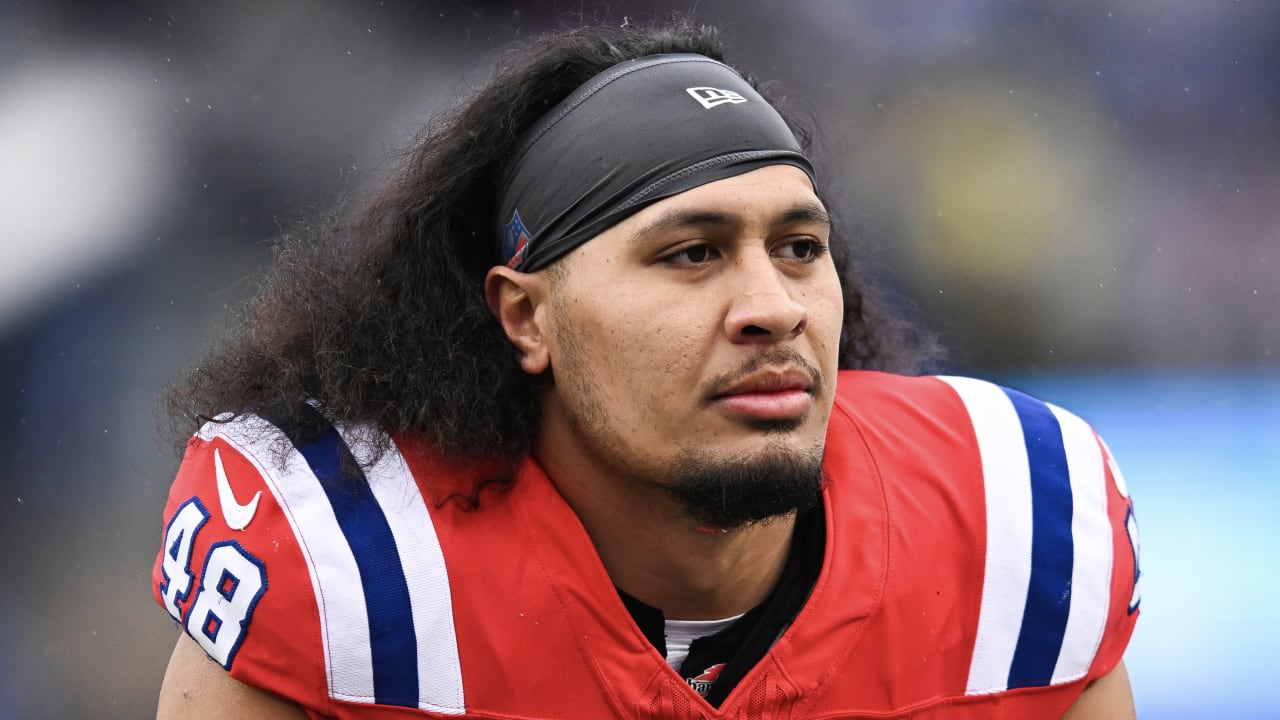 Patriots agree to terms with LB Jahlani Tavai on three-year, $15 million extension