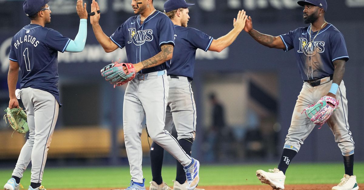 Rays 4, Jays 2: Lowe and Co. get the job done