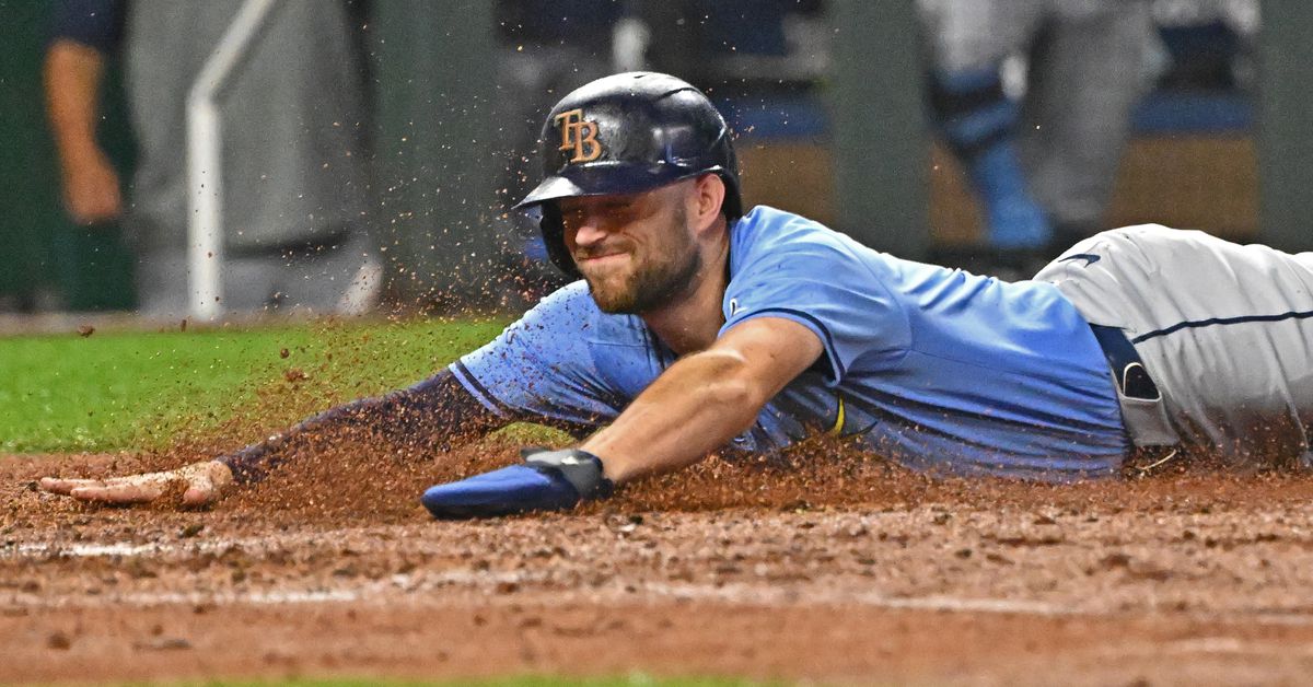 Rays win 5-1 after lengthy rain delay