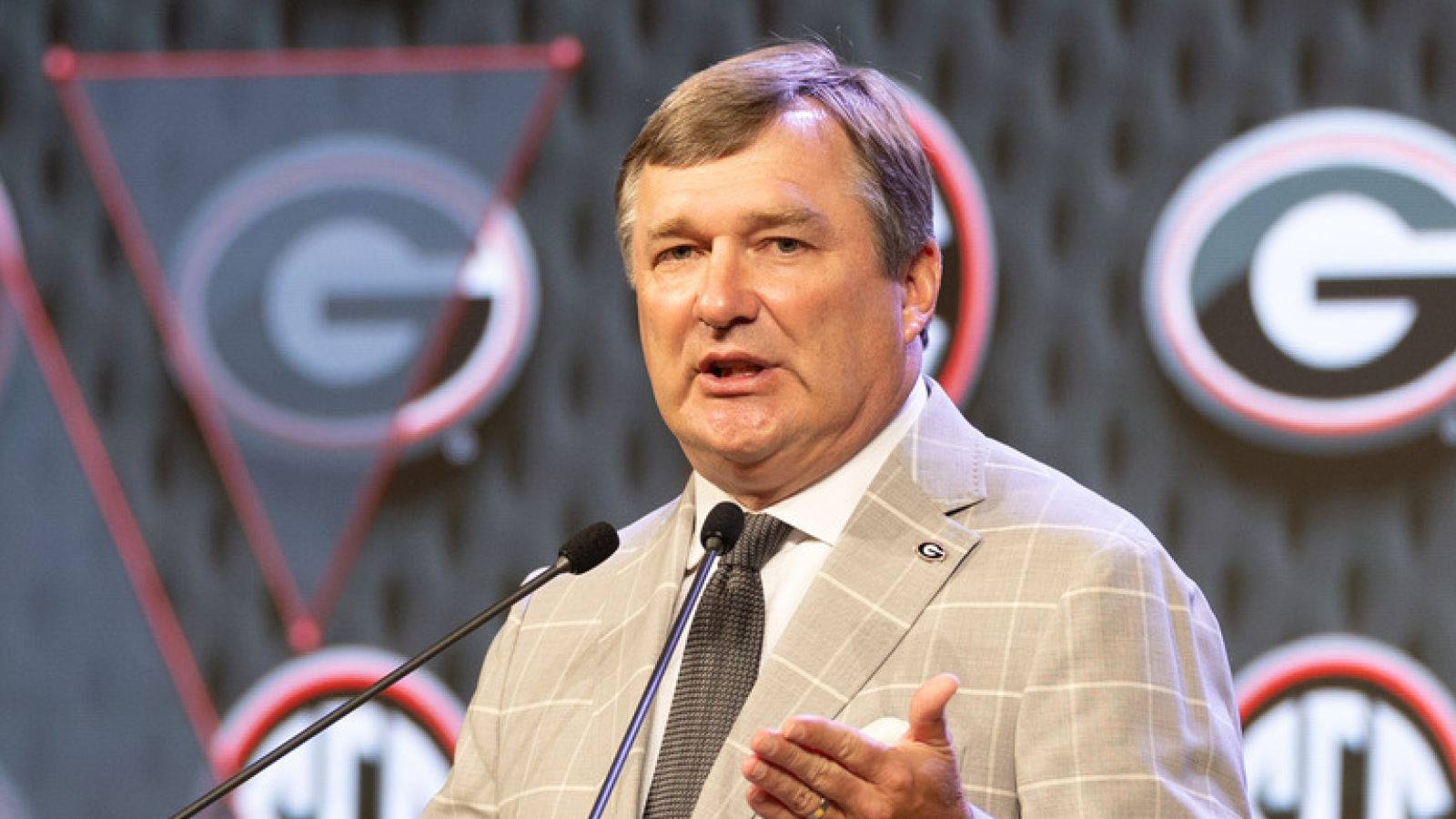 Smart is pushing Beck to stay focused on the Heisman Trophy