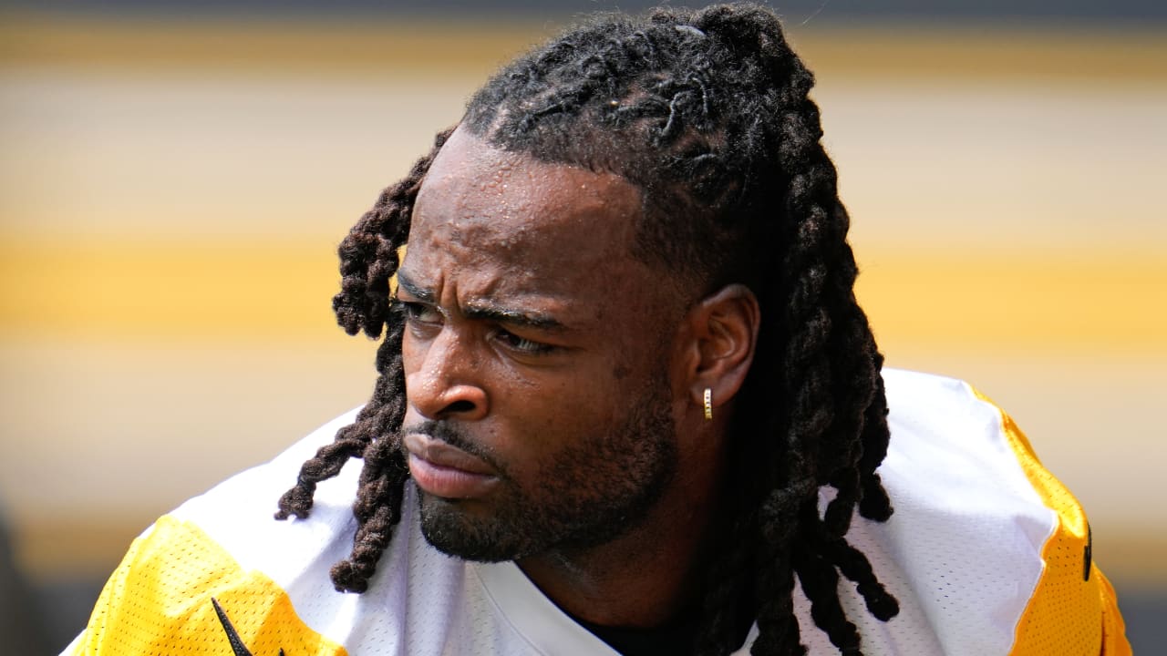 Steelers RB Najee Harris wants to stay in Pittsburgh, was 'disappointed for a minute' when team declined option