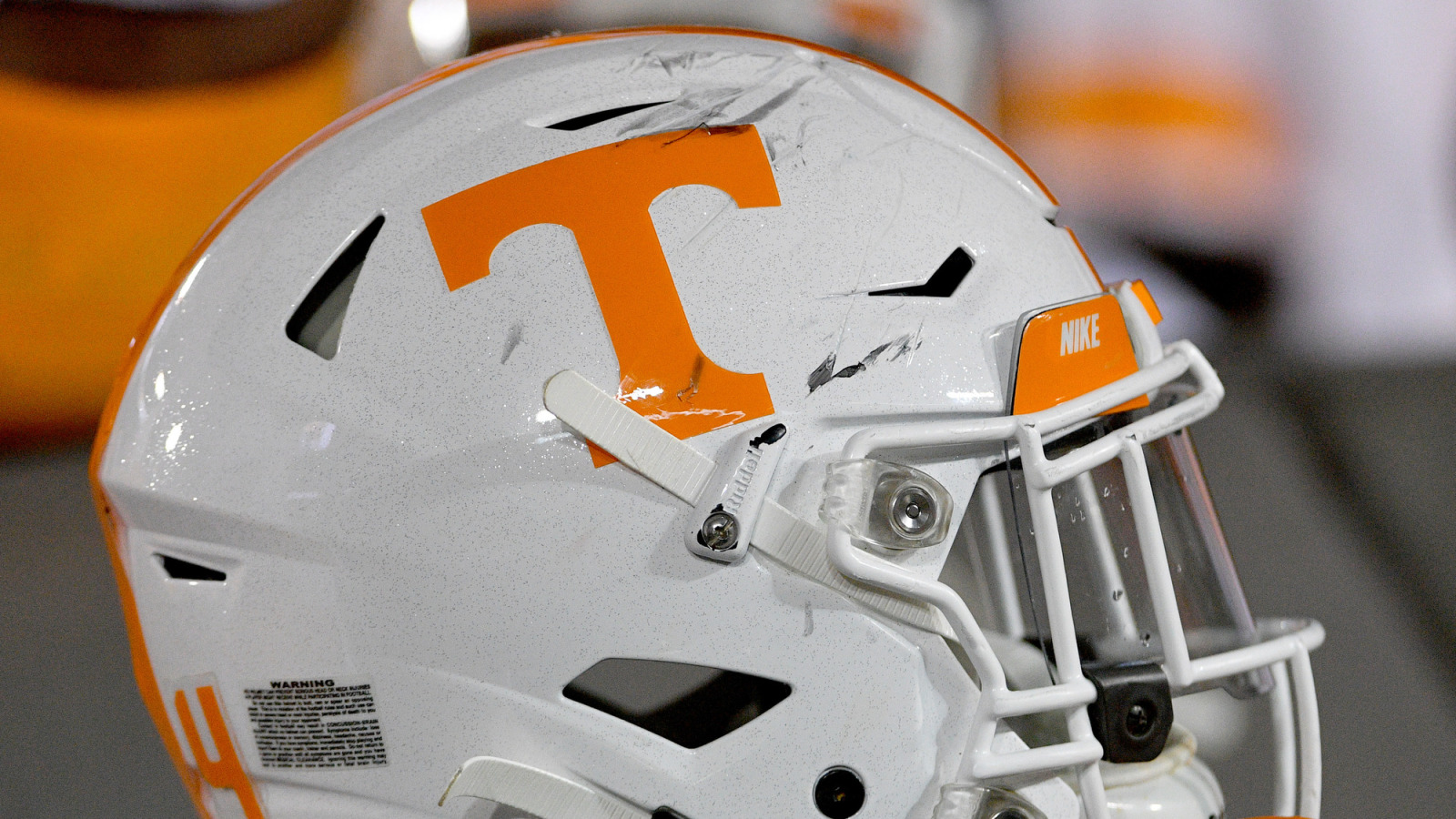 Tennessee working hard to flip four-star Oregon TE commit
