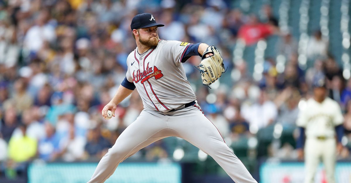 The worm turns for Elder, Braves in breezy 5-1 win over Brewers