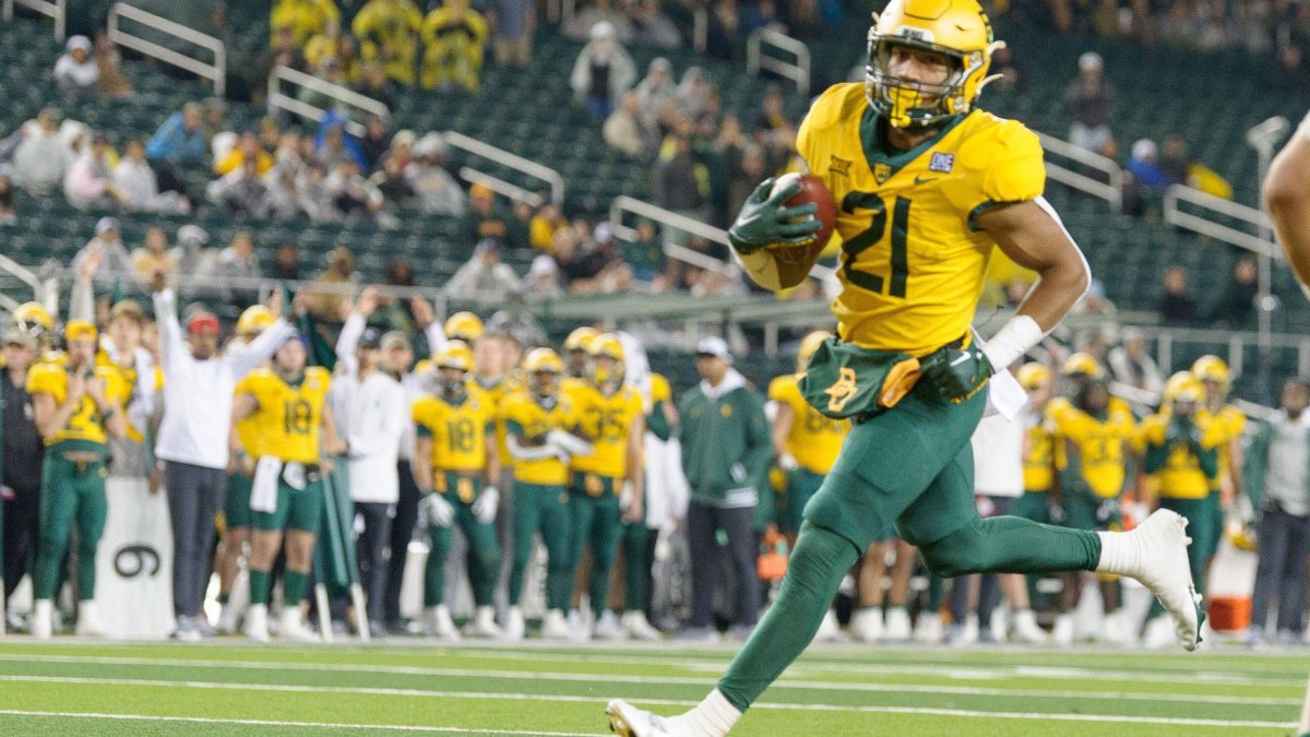 Baylor Bears win projections, strengths and weaknesses, quarterback spotlight and more