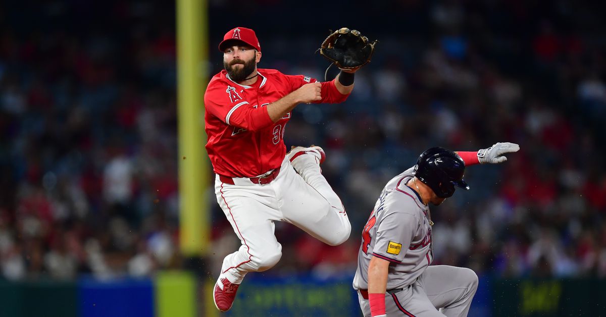 Braves blow another winnable game in 3-2 loss to Angels