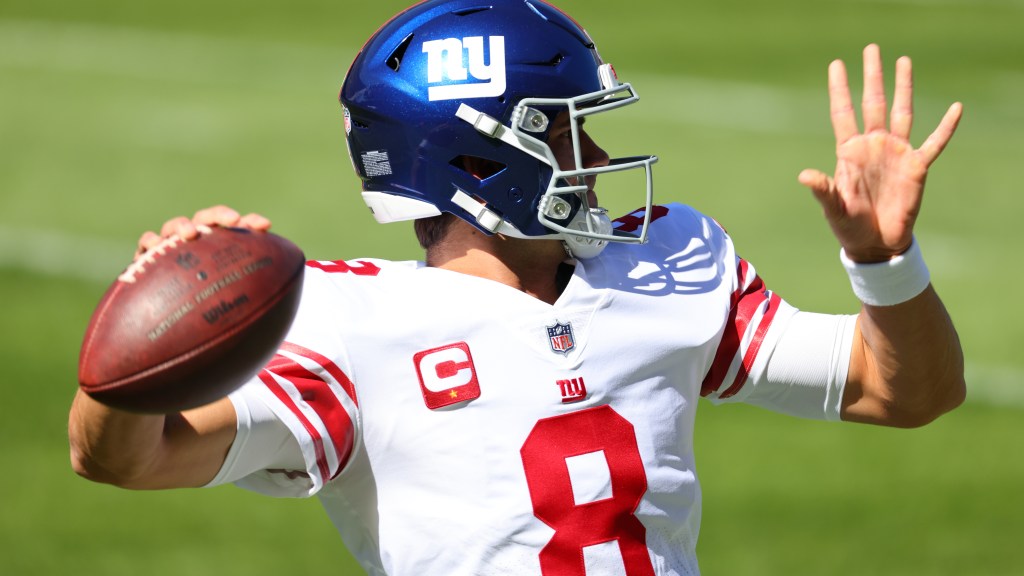 Daniel Jones contract beginning to look like a ‘bargain’