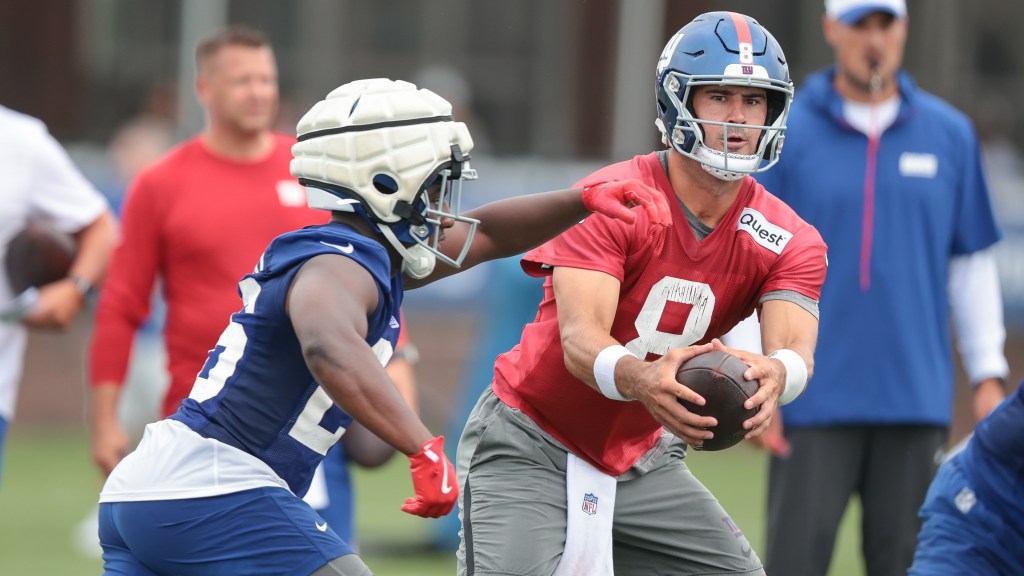 Daniel Jones ‘is a dog’