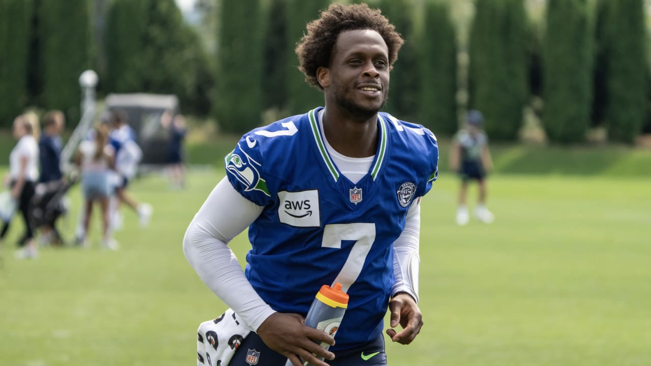 Geno Smith (knee/hip) returns to Seahawks practice after missing four sessions