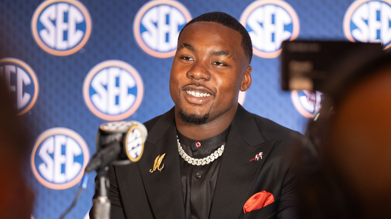 Georgia defender beat out by SEC phenom for top spot in draft rankings