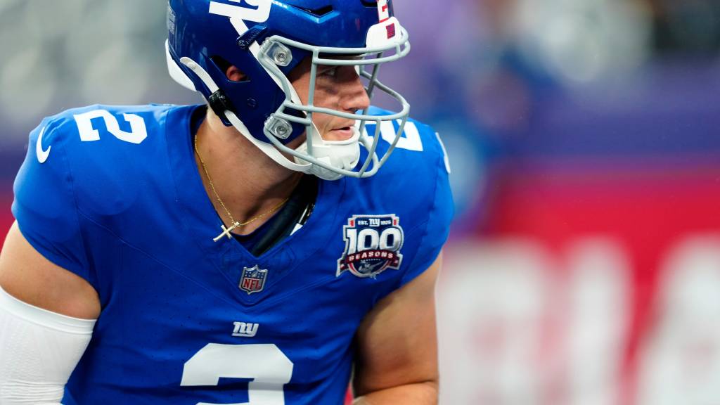 Giants’ Drew Lock not expected to miss significant time with hip injury