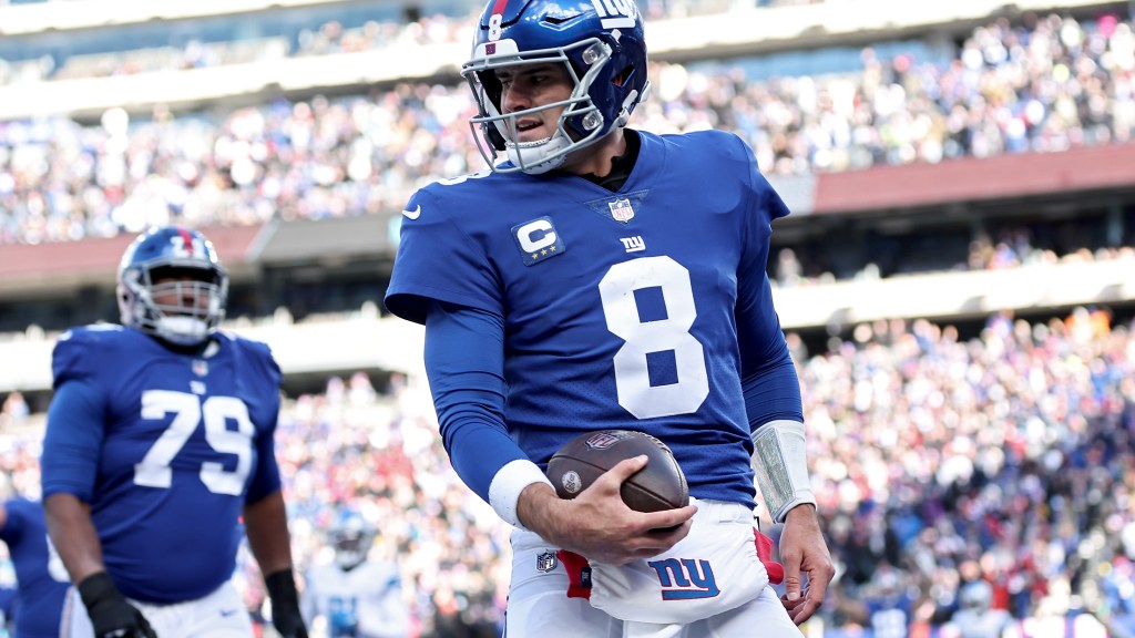 Giants betraying players, fans by starting Daniel Jones