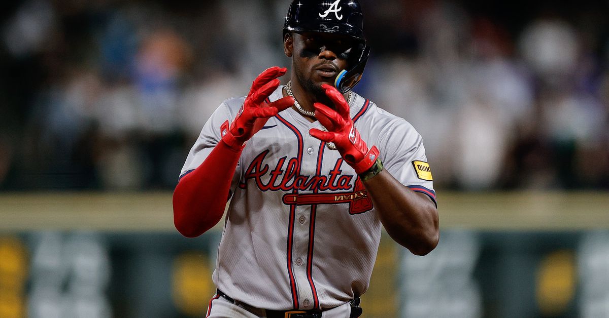 Luke Williams comes in clutch, Chris Sale dominates as Braves sweep Twins