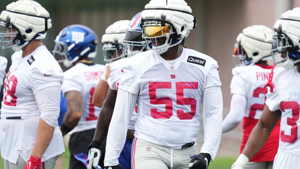 New York Giants’ Boogie Basham carted off during Tuesday’s practice