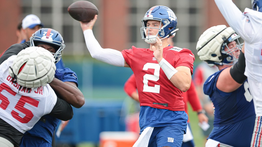 New York Giants likely to sign quarterback following Drew Lock injury