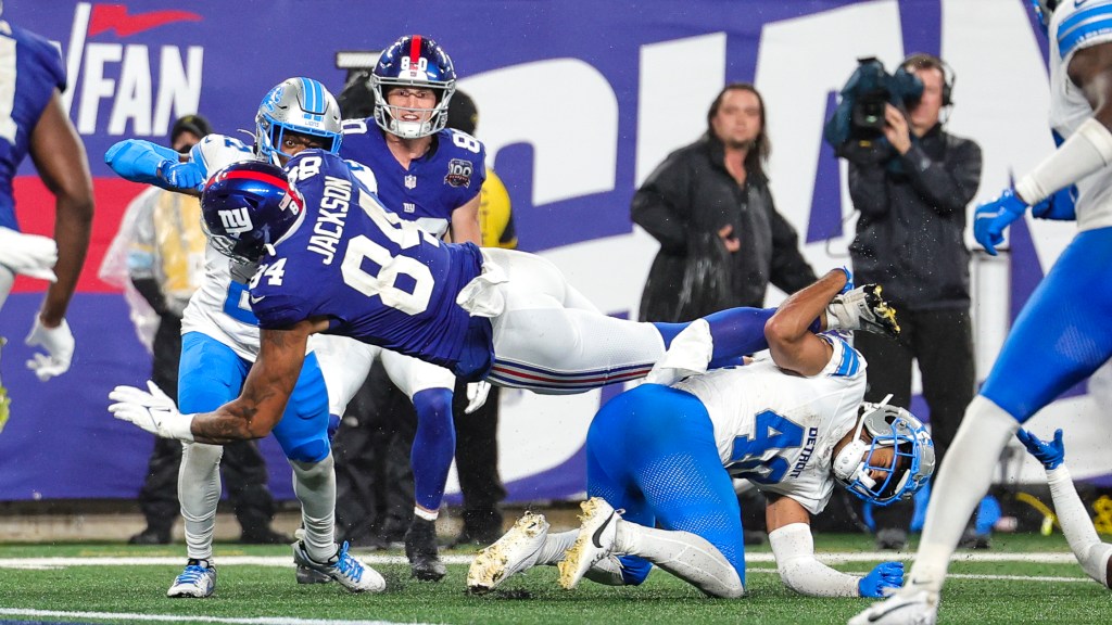 New York Giants release TE Tyree Jackson with an injury settlement