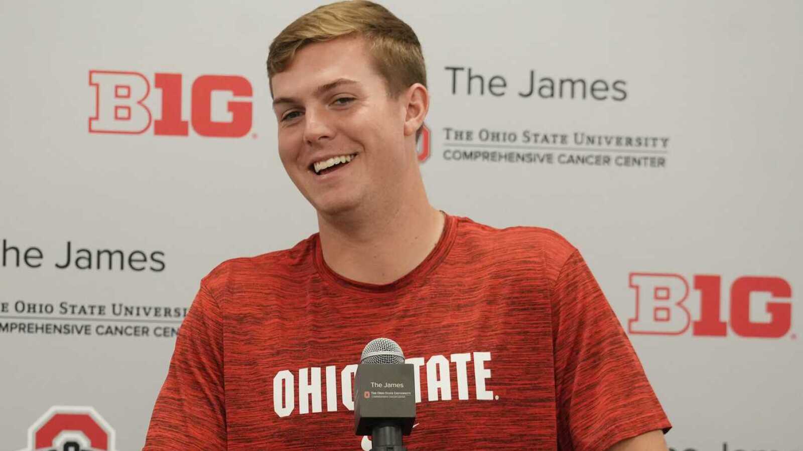 Ohio State QB has an NFL mindset with his Buckeyes receivers
