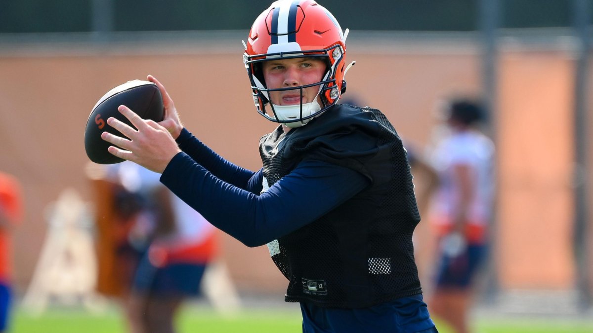 Syracuse Orange win projections, strengths and weaknesses, quarterback spotlight and more
