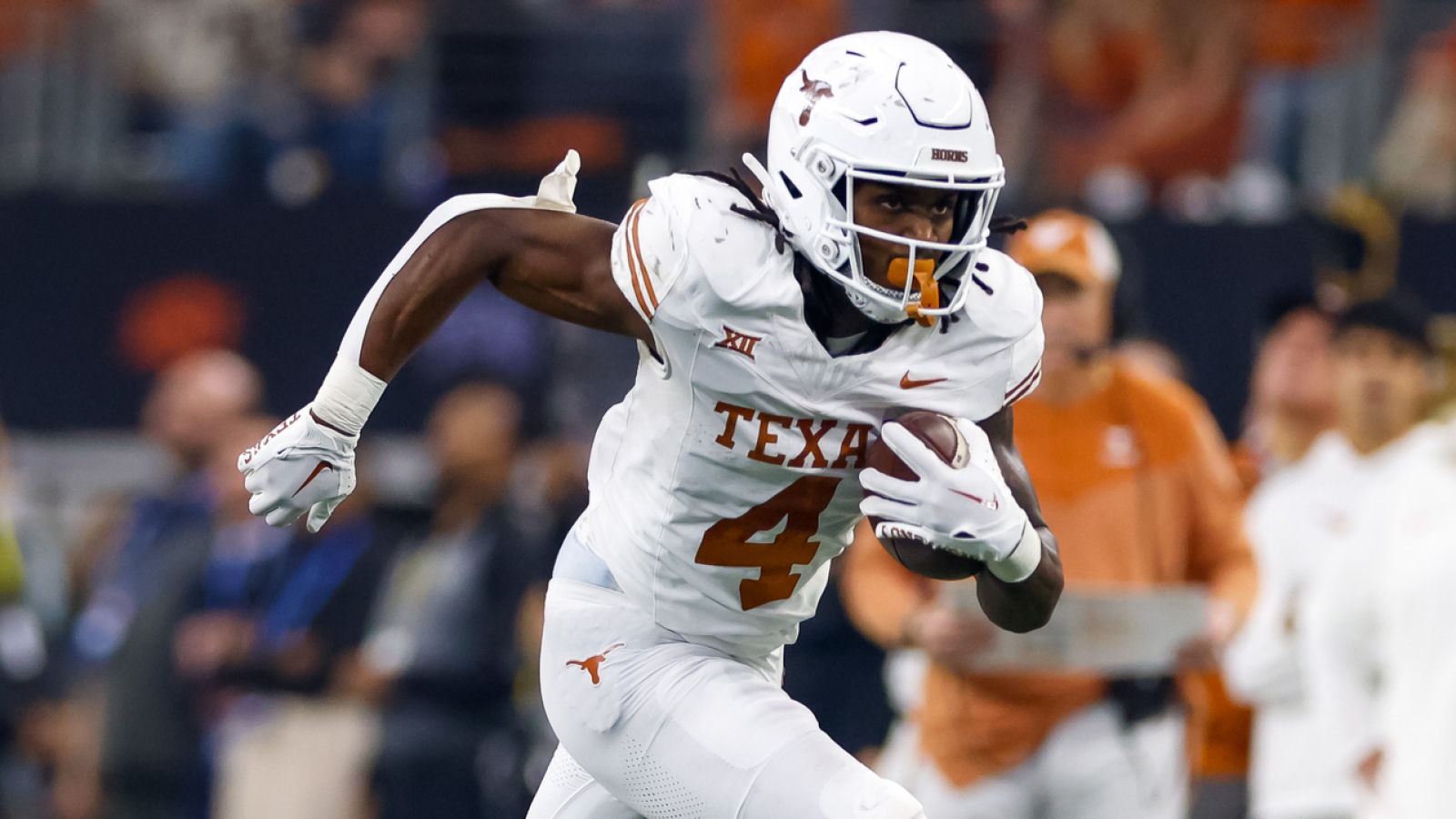 Texas loses star player to season-ending injury