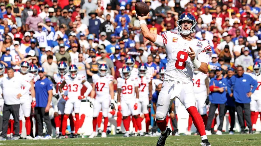 Daniel Jones player props odds, tips and betting trends for Week 3