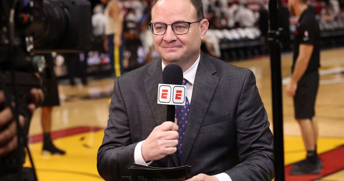 Adrian Wojnarowski is now the GM at St. Bonaventure: What does that mean in college basketball?