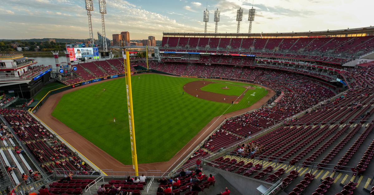 Atlanta Braves at Reds game thread, chat and live discussion