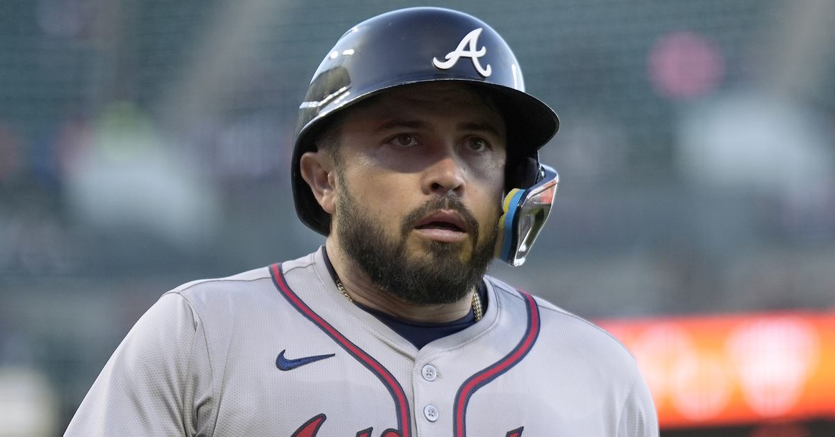 Atlanta Braves go with mostly unchanged lineup against Reds