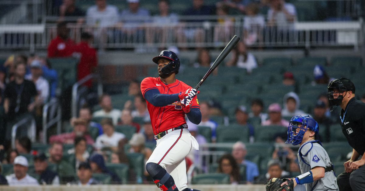 Braves’ offense jumps on the Dodgers early, leads to 6-2 win