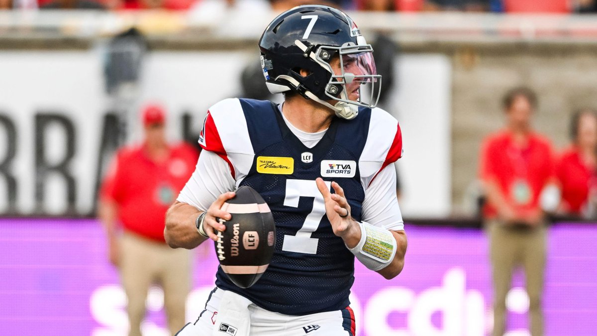Cody Fajardo's looks to continue his Most Outstanding Player push