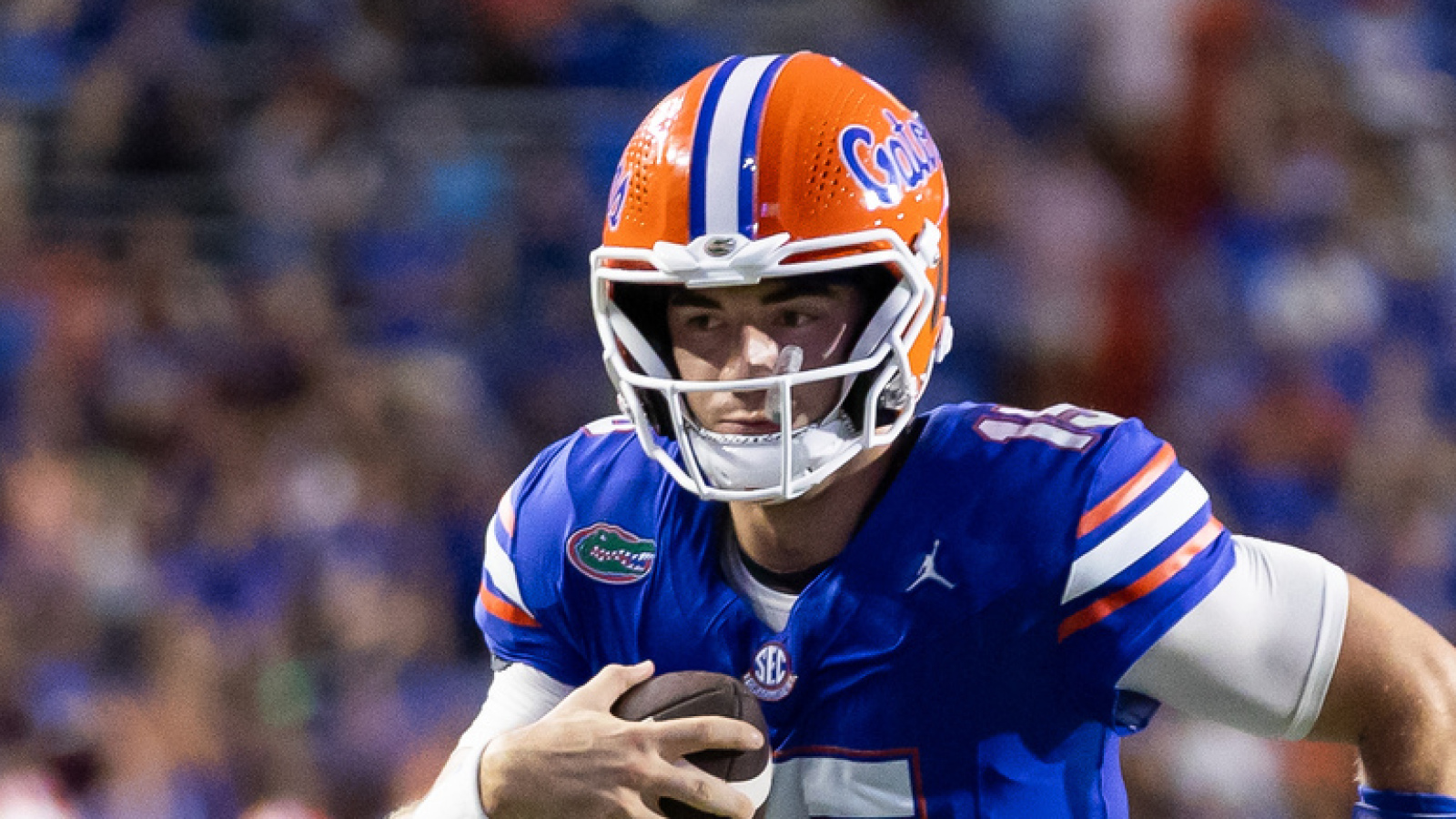 Florida QB Mertz tries to take the heat off HC Napier