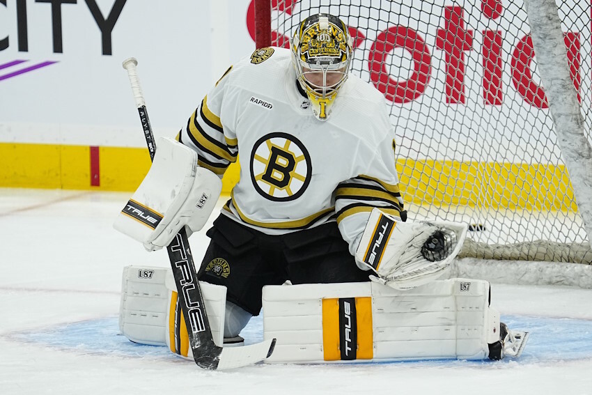NHL Rumors: Jeremy Swayman Looking for Charlie McAvoy Money?