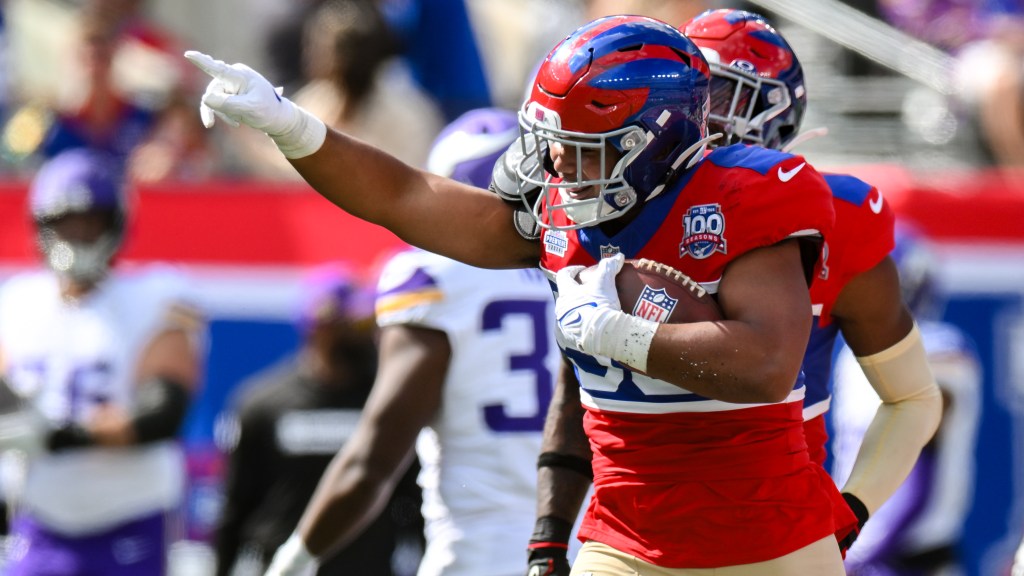 New York Giants CB Adoree’ Jackson, LB Darius Muasau fined by NFL