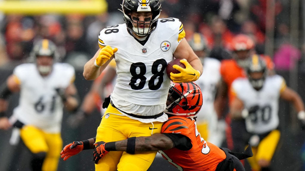 New York Giants urged to trade for dynamic Steelers tight end