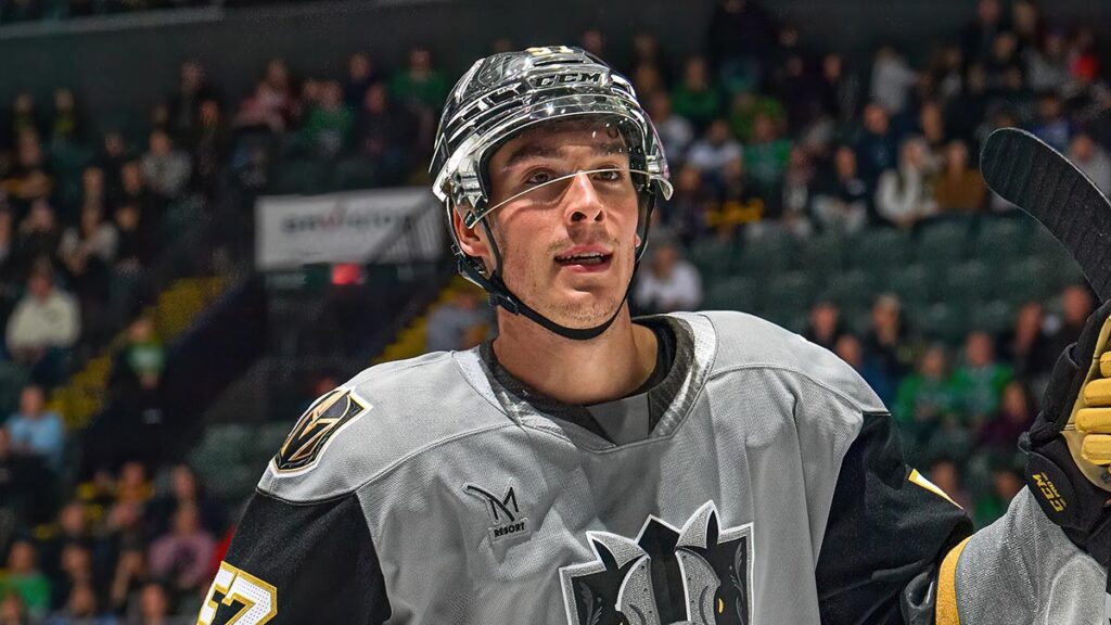 Phantoms ink forward Primeau