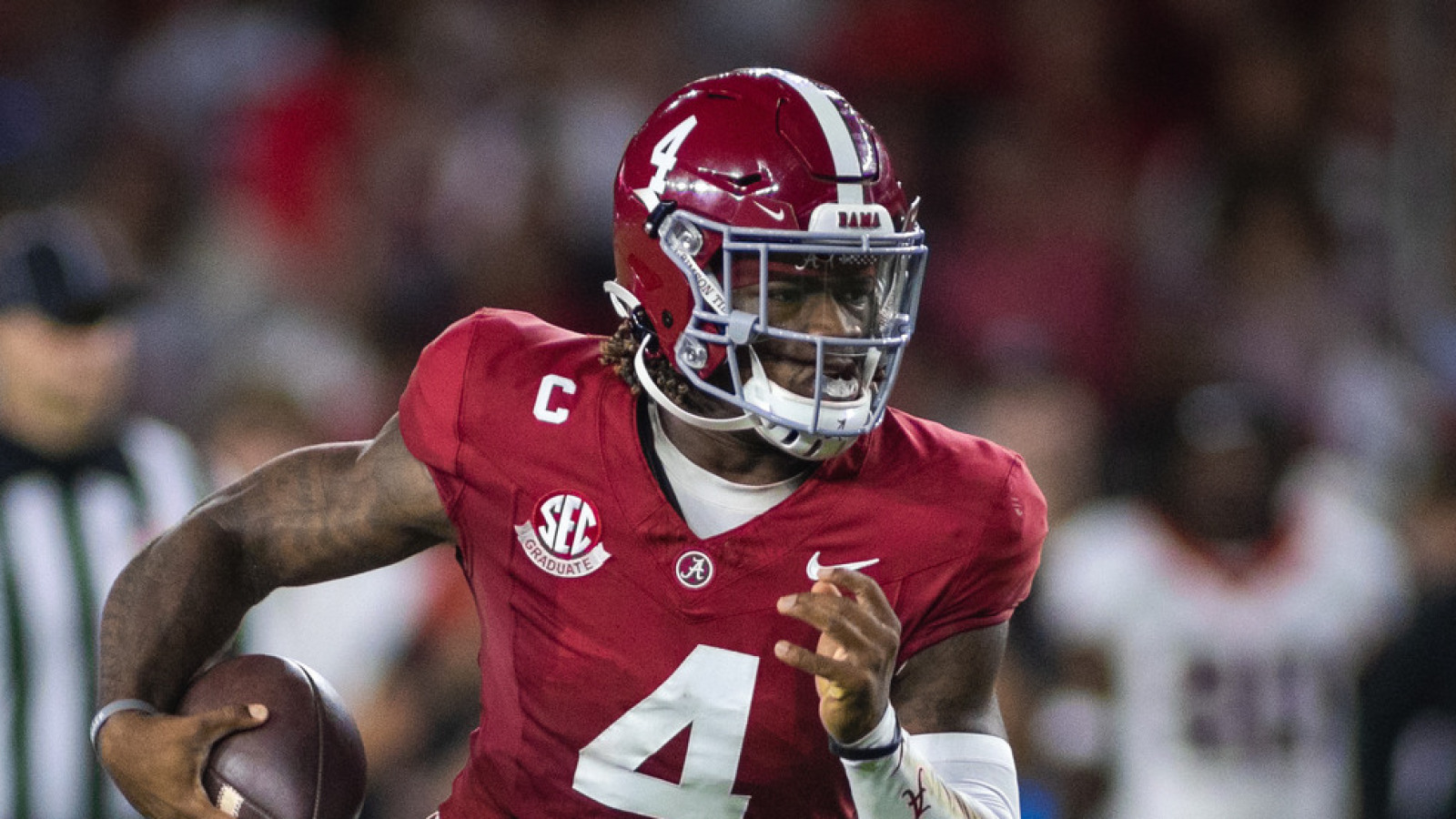 Questionable shake-up atop AP's NCAAF rankings