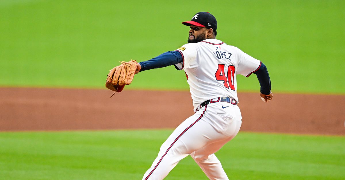 Reynaldo Lopez leaves start after one inning