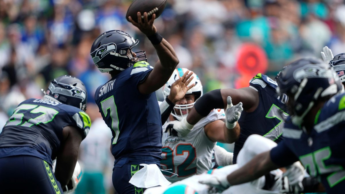 Seattle Seahawks 24, Miami Dolphins 3