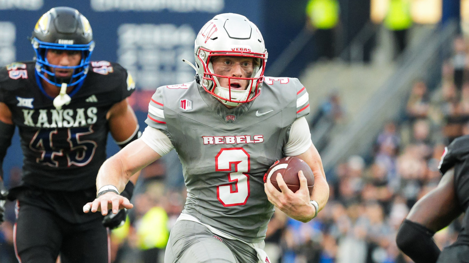 Watch: UNLV's poor clock management results in improbable TD