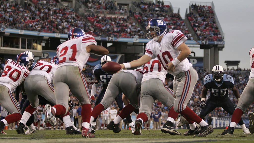 Giants greats Eli Manning, Tiki Barber advance in Hall of Fame voting