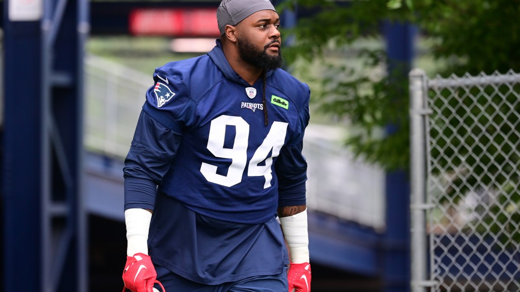 Giants sign DT Armon Watts to practice squad, release DB Duke Shelley