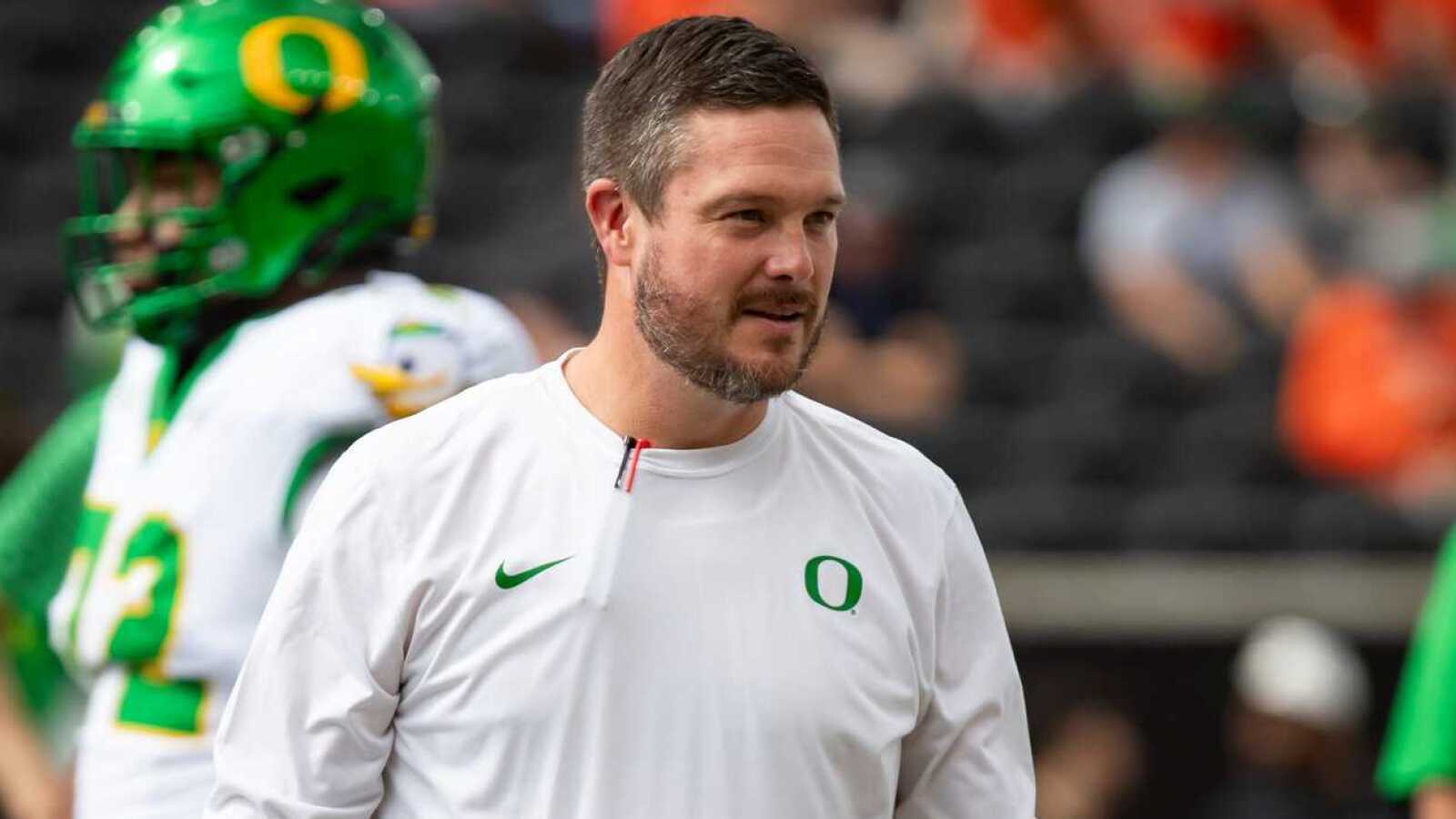 NCAA looking into changing loophole exploited by Oregon