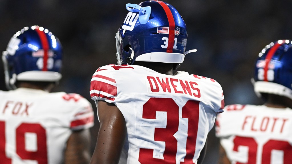 New York Giants release safety Gervarrius Owens
