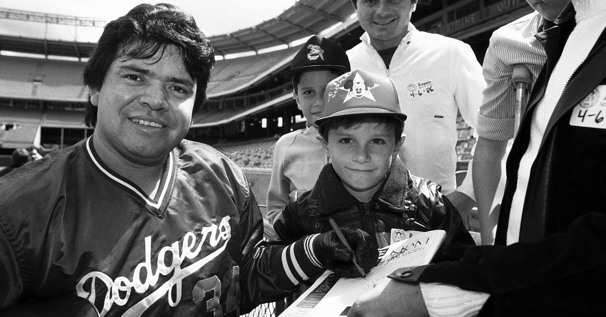 Tampa Bay Rays news: Fernando Valenzuela dies; Tropicana Field analysis due in November