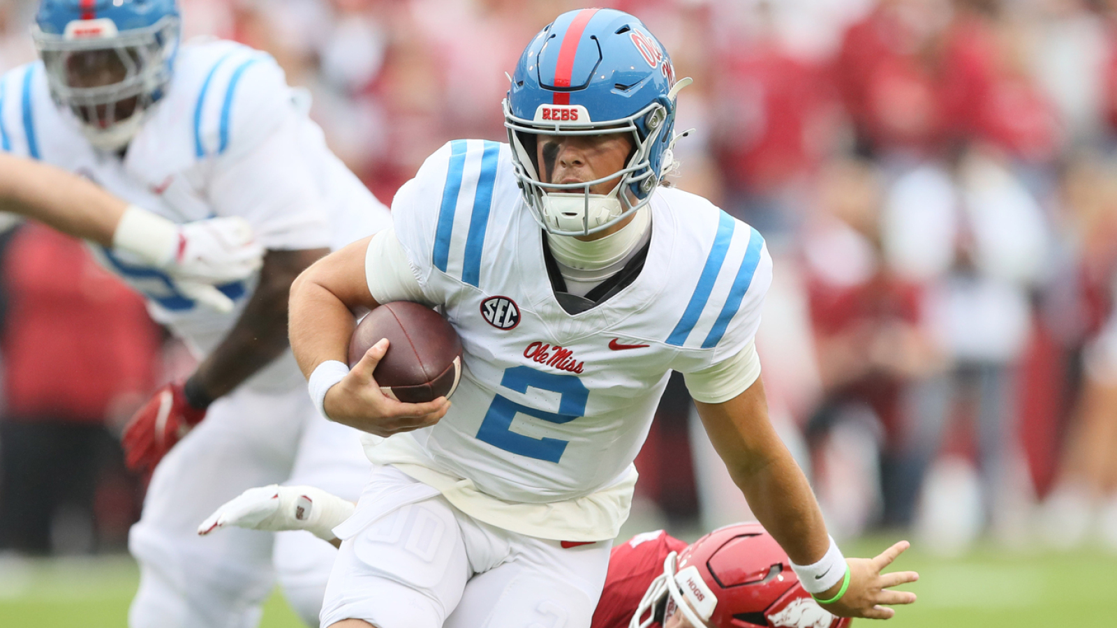 Jaxson Dart breaks 55-year-old Ole Miss record in win over Arkansas