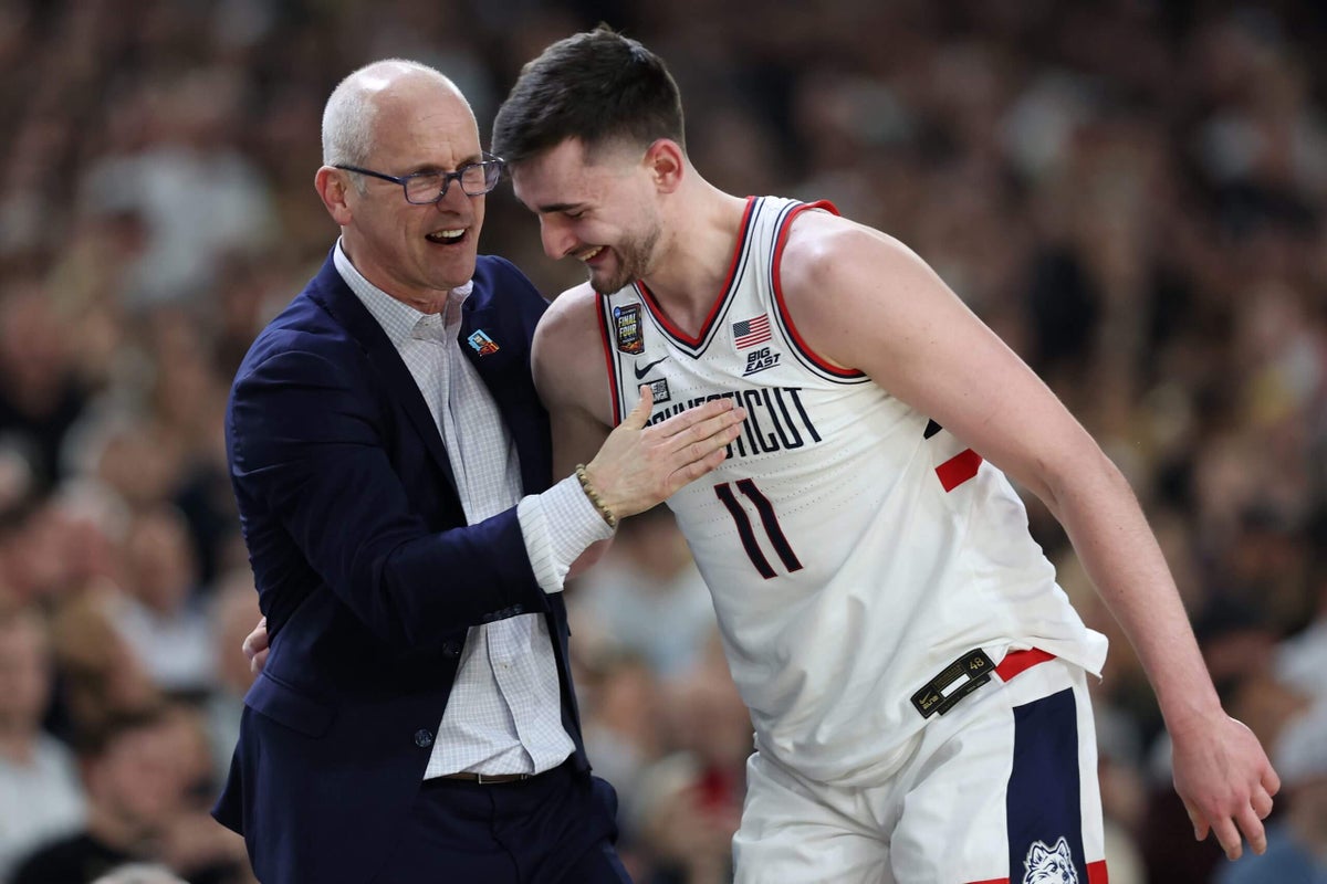 Men’s college basketball 2024-25 futures: UConn favored in quest for three-peat with Kansas, Duke rounding out top tier