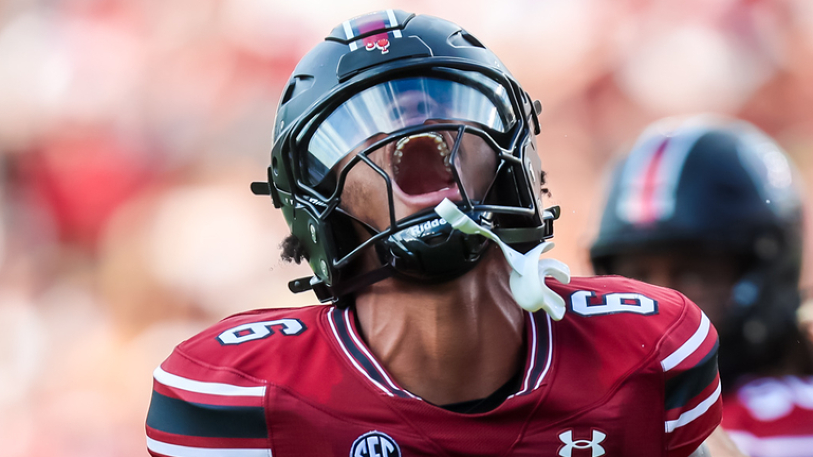 South Carolina's Dylan Stewart reportedly negotiating for $1M