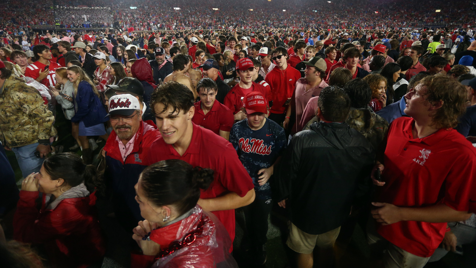 Watch: Ole Miss students storm field with 16 seconds left