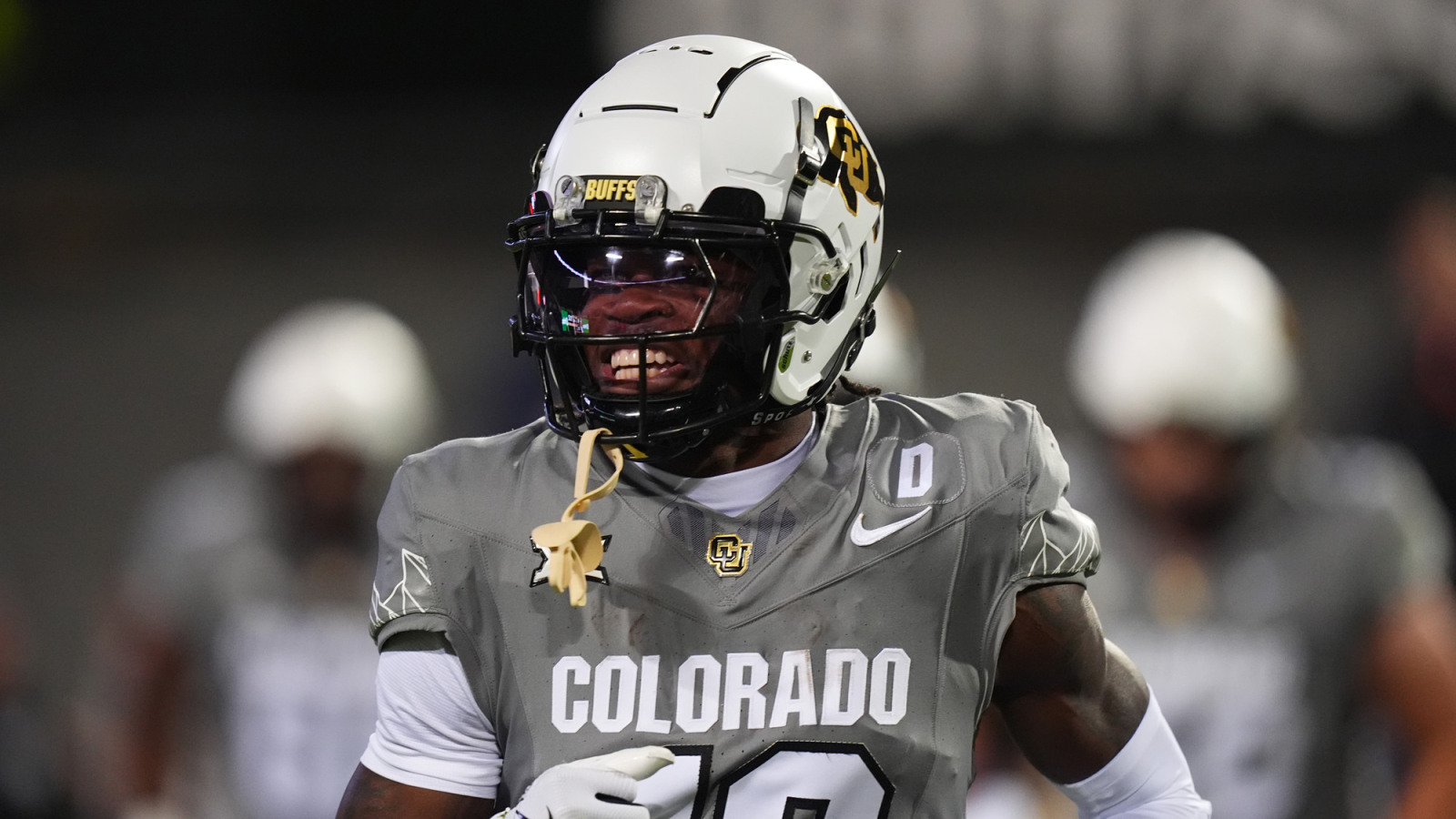 Watch: Travis Hunter has hilarious on-field moment with tortilla vs. Texas Tech