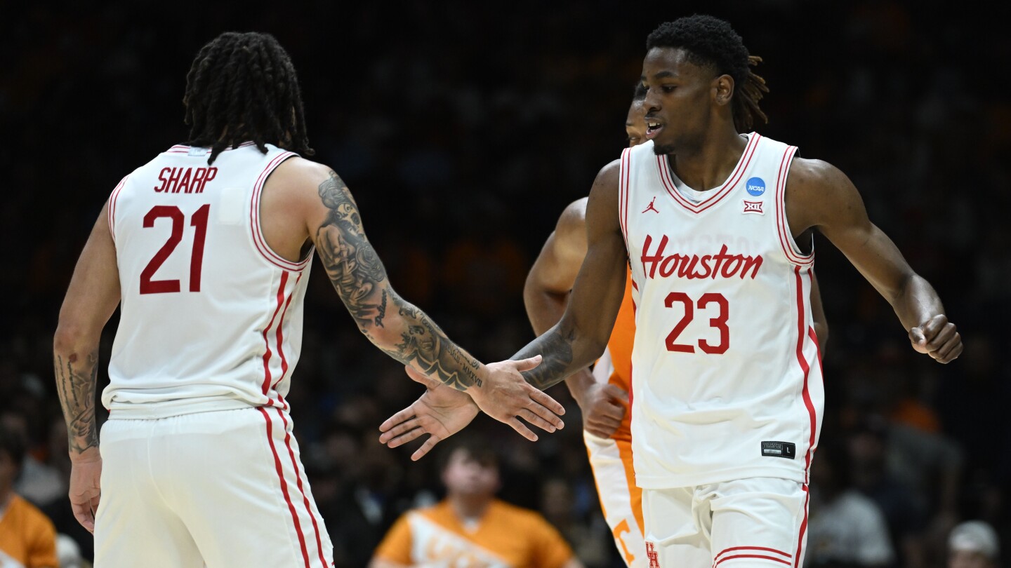 Houston’s defense carries Cougars into 7th Final Four with 69-50 March Madness win over Tennessee